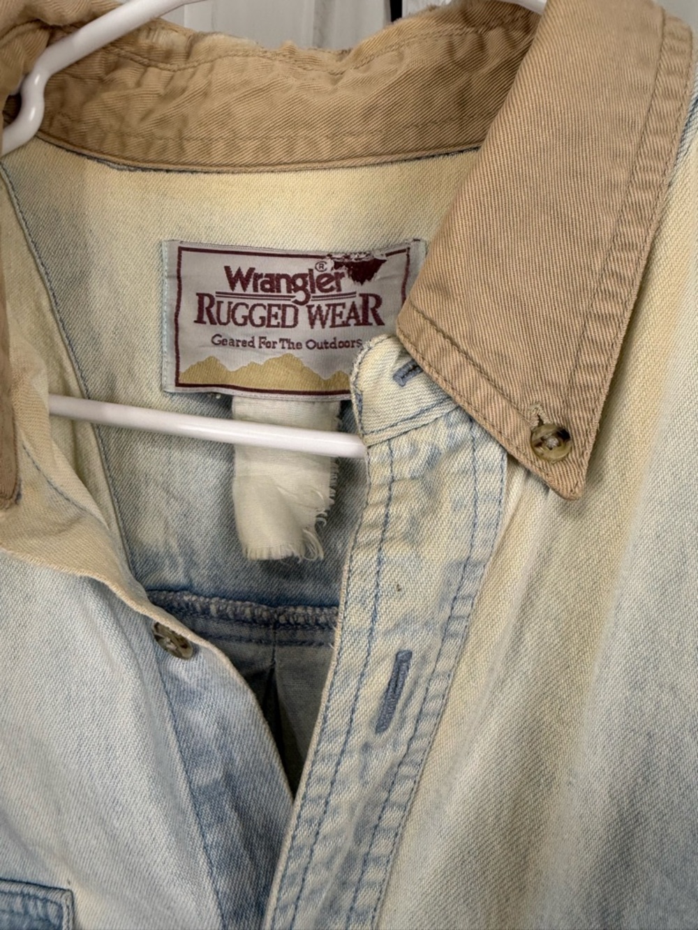 Vintage Wrangler Rugged Wear Denim Work Shirt Elbow Patch Distressed Men - Picture 5 of 10